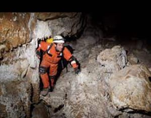 Definition of Speleology with images and in real context