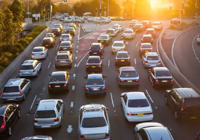 IELTS essay on traffic congestion with full essay + deep analysis