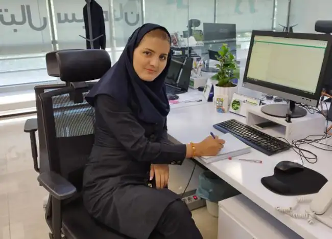 رزومه سارا حسین‌پور به عنوان مدرس زبان فارسی در آکادمی دوزبانه